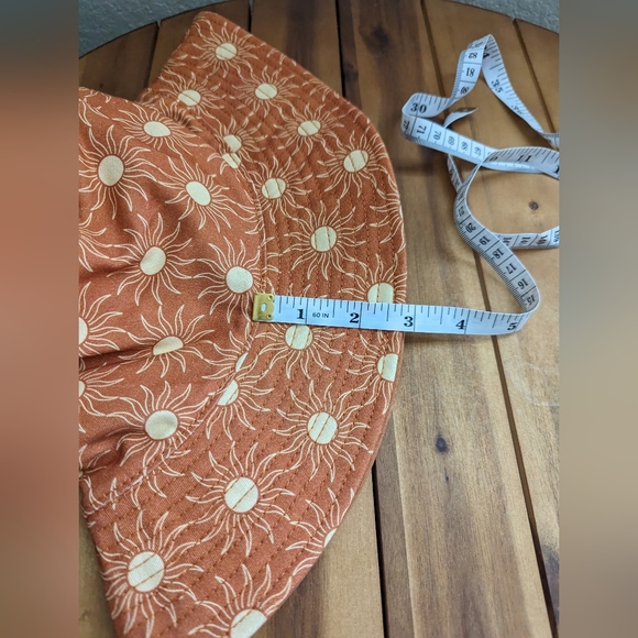 J. Crew Reversible Bucket Hat in Caramel Sunburst - Picture 4 of 4